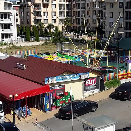 Apartment 250 M море